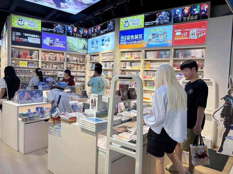 潮流动感，潮流服饰引领新风尚