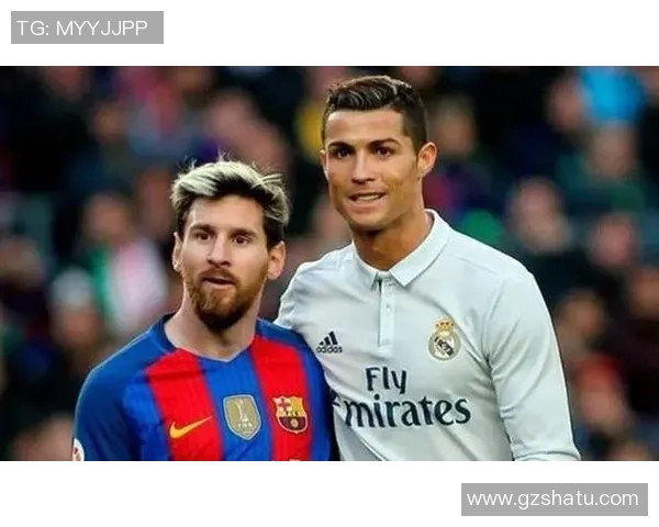 周姓足球明星的辉煌历程与成就揭秘